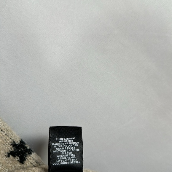 Torrid Cream & Black Star Knit Short Sleeve Tunic Soft Sweater - Picture 8 of 8